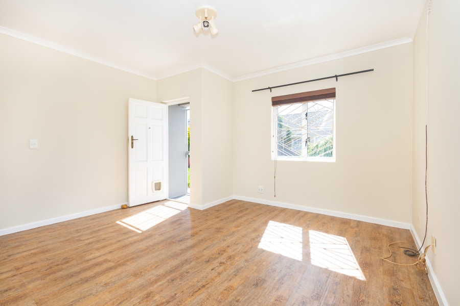 2 Bedroom Property for Sale in Protea Village Western Cape